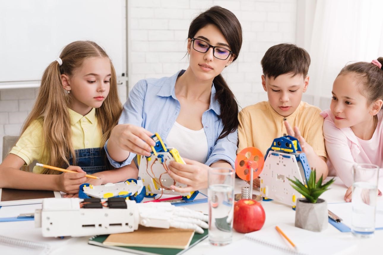 K-12 STEM robotics program for kids