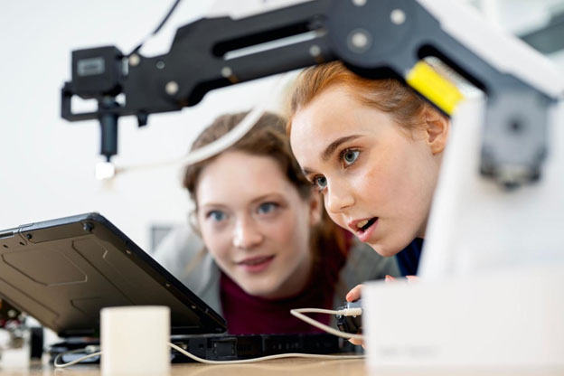 Technician and engineering opportunities